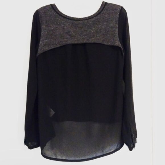 Miss Me Grey Star Embellished Top w/ Sheer Back Paneling - Picture 3 of 7